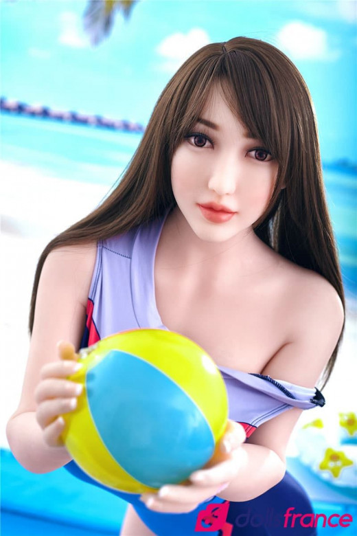 Mika sex doll jeune vacancière coquine 163cm+ G IronTech