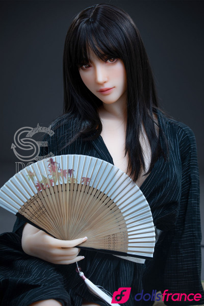 Sex doll réelle Aurora belle brune ténébreuse 166cm C-cup SEDoll