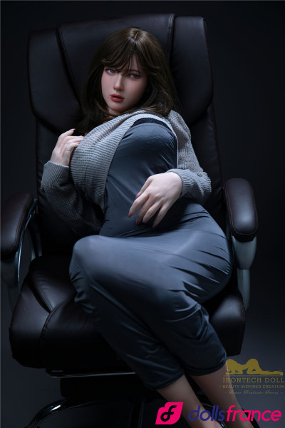 Sex doll silicone Miya beauté fidèle 165cm IronTech