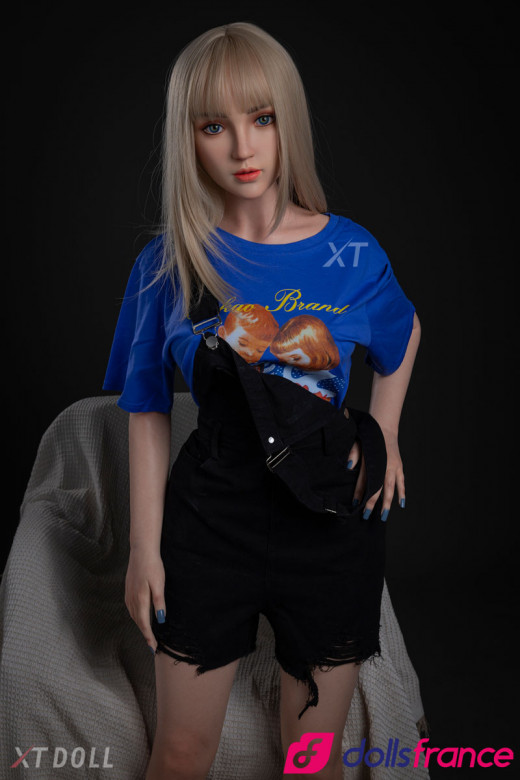 Lisa séduisante sexdoll blondinette en silicone 164cm XTDoll