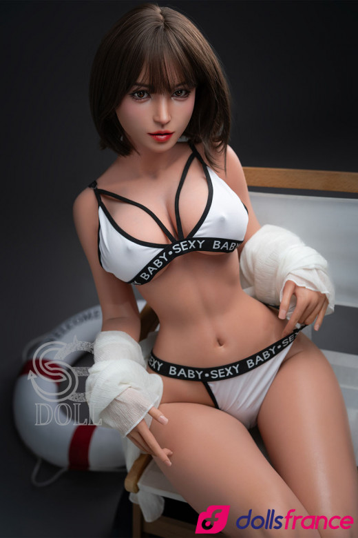 Real doll silicone Winola petite brunette au corps de rêve 161cm Bonnet E SEdoll