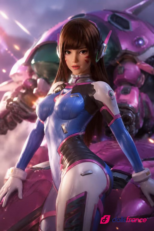 D.va Hanna Song love doll silicone 167 cm bonnet D cheveux bruns pose suggestive