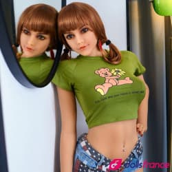 Camille jeune sex doll de compagnie espiègle 159cm IronTech