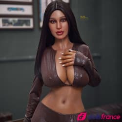 Pearl sexdoll silicone avec de belles formes 165cm IronTech