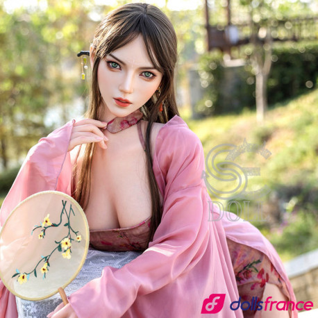 Real doll silicone Bridget princesse chinoise aux yeux bleus 163cm Bonnet C SEdoll