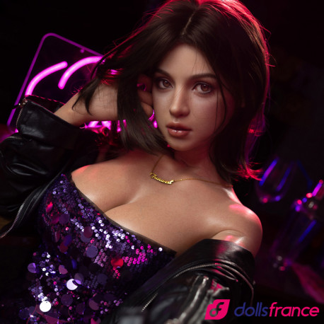 Sexdoll en silicone Lyra tueuse à gage 157cm G-cup FunWestDoll