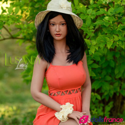 Poupée sexuelle en silicone salope à petit cul Lani 161cm bonnet D Lusandy