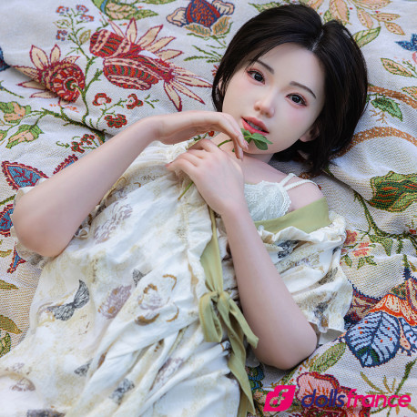 Molly real doll en silicone japonaise de bonne famille 153cm bonnet B FanReal