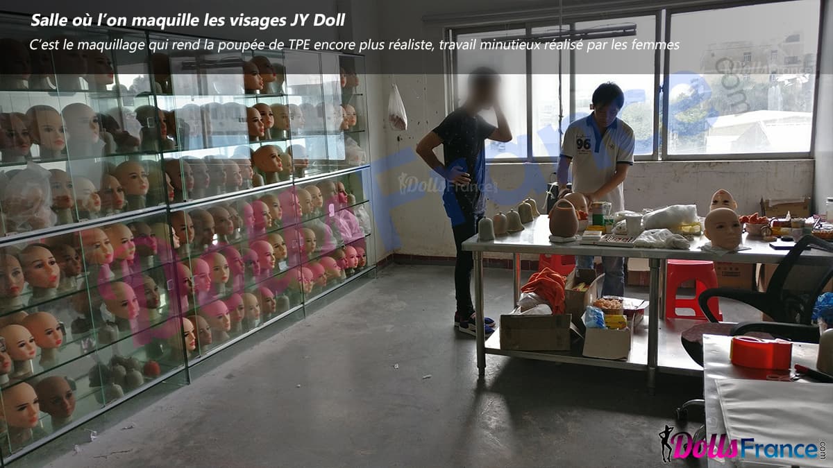 salle de maquillage de tete de poupee pour adulte tpe