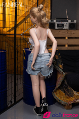 Sex doll en silicone Gina blonde au vagin poilu 155cm F-cup FanReal