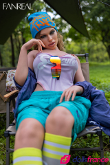 Kelly sexdoll réelle en silicone campeuse à gros nibards 155cm F-cup FanReal