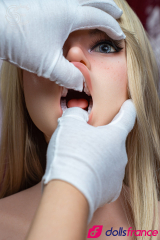 Sexdoll réaliste torso en silicone Olivia la coquine blonde 107cm Bonnet H SEdoll