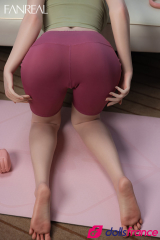 Love doll silicone Gina la prof de fitness d&eacute;vergond&eacute;e 168cm bonnet F FanReal