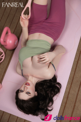 Love doll silicone Gina la prof de fitness d&eacute;vergond&eacute;e 168cm bonnet F FanReal