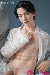 K&eacute;vin sexdoll en silicone homme asiatique &agrave; grosse bite 173cm FanReal