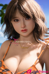 Amy jolie poup&eacute;e sexuelle en silicone japonaise innocente 157cm G-cup FunWestDoll