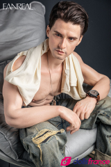 Henry love doll en silicone masculine hyper r&eacute;aliste 173cm FanReal