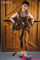 Henry poup&eacute;e sexuelle en silicone homme fermier pervers 173cm FanReal