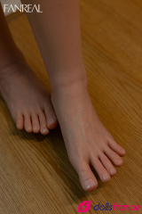 Poup&eacute;e d'amour en silicone Ling la belle asiatique &agrave; la chatte poilue 155cm F-cup FanReal