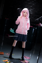 Petite poup&eacute;e d'amour en silicone guitariste sodomisable Nika EN STOCK EU 152cm D-cup FunWestDoll