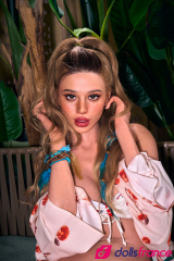 Sienna sexdoll ultra r&eacute;aliste en silicone p&eacute;tasse blonde 170cm bonnet C Real Lady