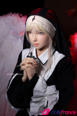 Giselle sex doll en silicone bonne soeur exorciste perverse 159cm A-cup FunWestDoll