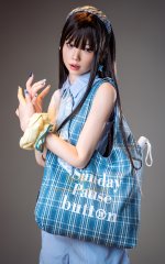Poup&eacute;e d'amour en silicone Kurumi la japonaise fashionista ROS MAX 161cm Oriental Series IronTech