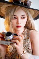 Sexdoll d'amour en silicone Eileen la bonne touriste asiatique T158cm Oriental Series IronTech