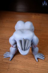 Kragor sexdoll titan humano&iuml;de muscl&eacute; &agrave; la peau grise 73cm Dolls Castle
