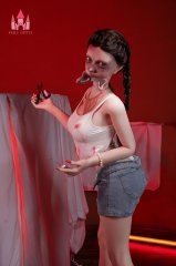 Zombiella sexdoll zombie aux couettes bonnet D 158cm Dolls Castle