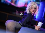 Zoe sexdoll en silicone blonde platine sexy 161cm bonnet D Lusandy