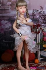 Vicky la mini poupée sexuelle de Victoria 110cm