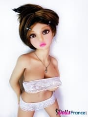 Iris en petite tenue en dentelle 100cm Piper Doll