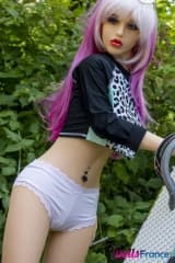 La jeune surfeuse punk Abby 148cm ASDoll