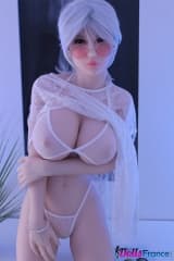 Miyuki sensuelle avec ses cheveux d'argent 160cm PiperDoll