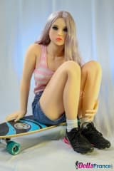 Debbi la jolie skateuse 135cm C-cup Doll4ever