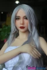 Méline cheveux gris 165cm