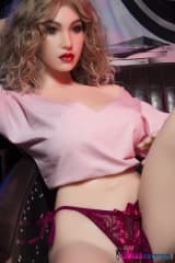 Amanda la sexdoll silicone allemande 152cm SinoDoll