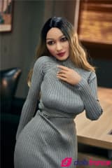 Yumiko sexdoll femme d'intérieur nympho 153cm IronTech 