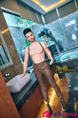 Sexdoll masculine réaliste Kelvin séducteur 162cm IronTech 