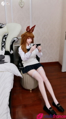 Luxueuse sexdoll silicone asiatique Ada 160cm Gynoid 