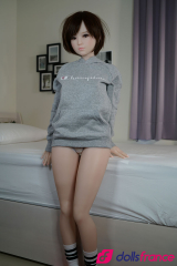 Jolie Sexdoll taille réduite silicone Eirian 130cm Piper doll