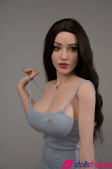 Carmen Sex doll excitante et sensuelle en silicone 165cm bonnet F Zelex