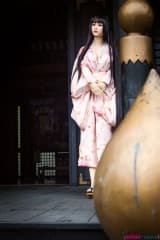 Mei est nue sous son kimono 168cm