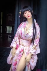 Mei est nue sous son kimono 168cm