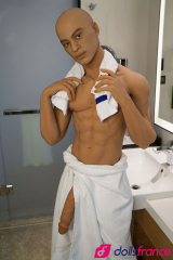 Sexdoll Denzel homme chauve musclé et sexy 170cm Doll Forever