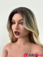 Sexdoll réaliste Sonia l'exhibitionniste 165cm D-cup Zelex SLE