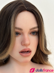 Hilary la sexdoll chanteuse à gros seins 164cm G-cup Zelex SLE