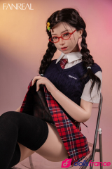 Mo sex doll en silicone jeune étudiante coquine 153cm bonnet B FanReal
