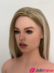 Hilary sexdoll silicone bombe sexuelle en string rouge 172cm E-cup Zelex SLE